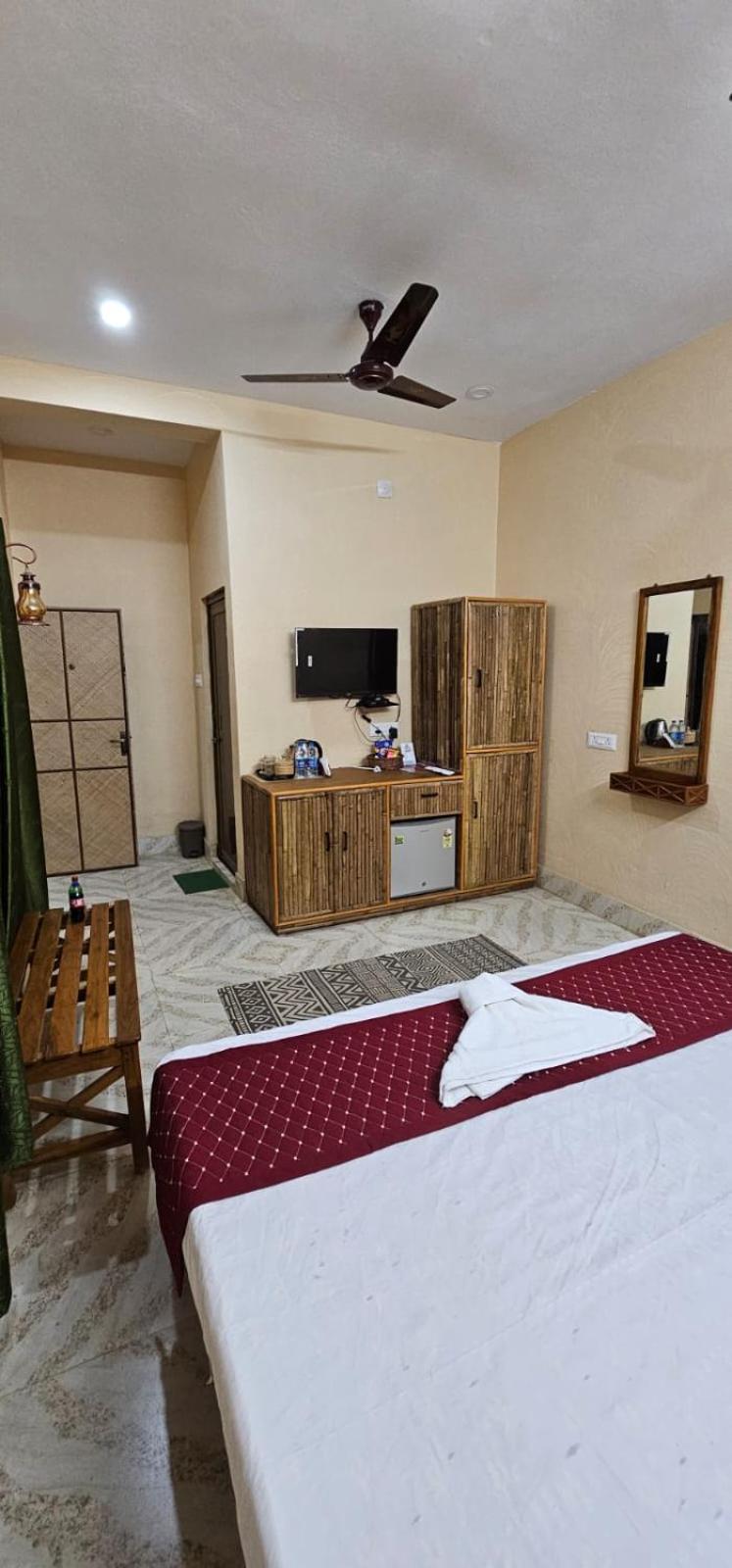 Moon Village Resort Shantiniketan Bagian luar foto